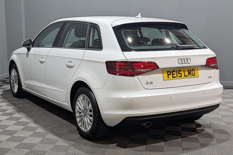 Audi A3 1.6 TDI SE Technik Sportback 5dr Diesel Manual Euro 6 (s/s) (110 ps) - U173