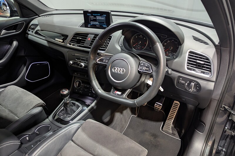 Audi Q3 2.0 TDI Black Edition SUV 5dr Diesel Manual quattro Euro 6 (s/s) (184 ps) - U174