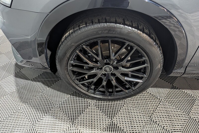 Audi Q3 2.0 TDI Black Edition SUV 5dr Diesel Manual quattro Euro 6 (s/s) (184 ps) - U174