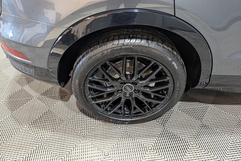 Audi Q3 2.0 TDI Black Edition SUV 5dr Diesel Manual quattro Euro 6 (s/s) (184 ps) - U174