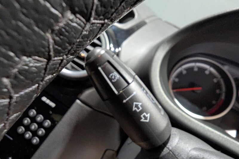 Vauxhall Corsa 1.2 16V Limited Edition Hatchback 3dr Petrol Manual Euro 5 (85 ps) - U175