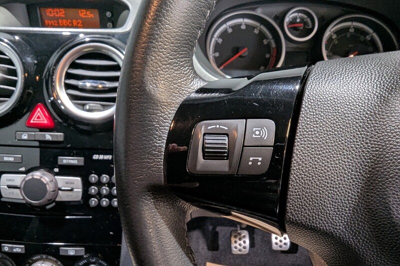 Vauxhall Corsa 1.2 16V Limited Edition Hatchback 3dr Petrol Manual Euro 5 (85 ps) - U175