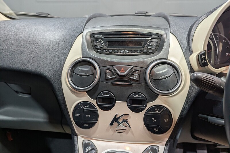 Ford Ka 1.2 Titanium Hatchback 3dr Petrol Manual Euro 5 (69 ps) - U183