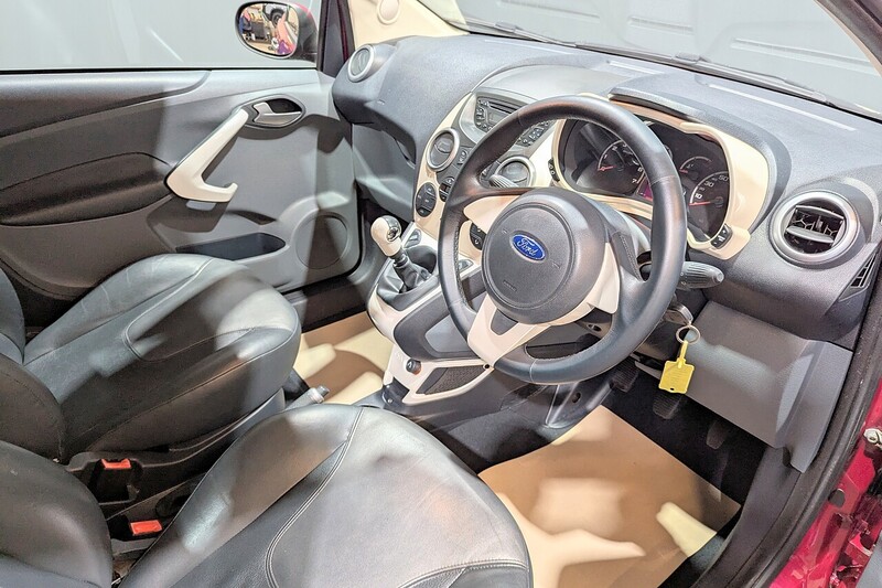 Ford Ka 1.2 Titanium Hatchback 3dr Petrol Manual Euro 5 (69 ps) - U183