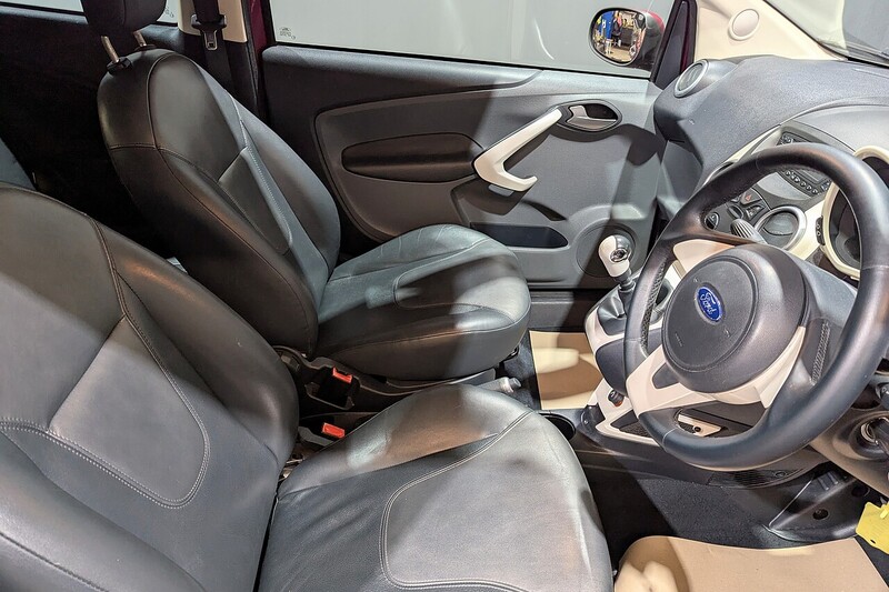 Ford Ka 1.2 Titanium Hatchback 3dr Petrol Manual Euro 5 (69 ps) - U183