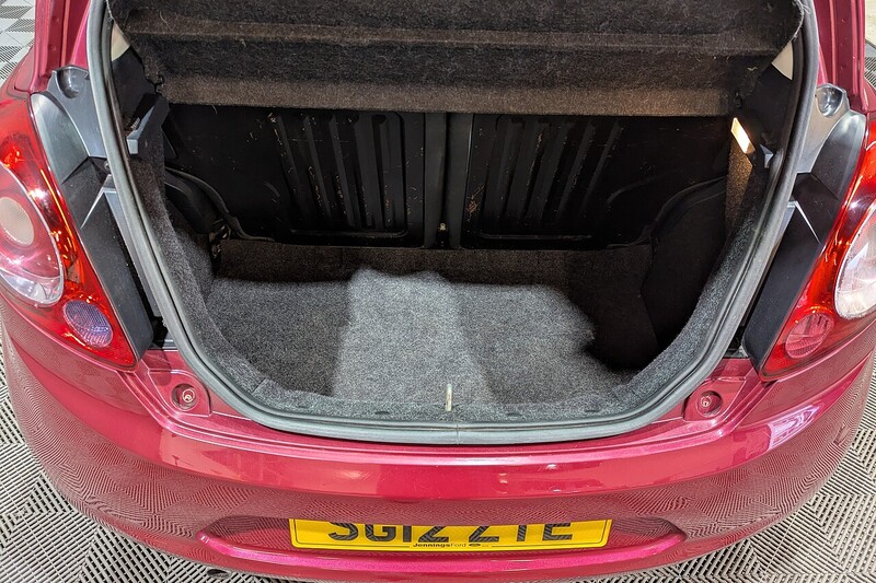 Ford Ka 1.2 Titanium Hatchback 3dr Petrol Manual Euro 5 (69 ps) - U183