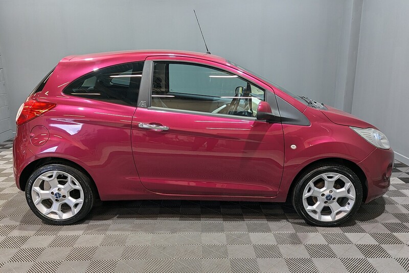 Ford Ka 1.2 Titanium Hatchback 3dr Petrol Manual Euro 5 (69 ps) - U183
