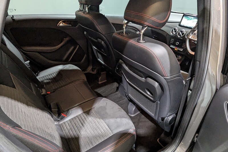 Mercedes-Benz B Class 2.1 B200d AMG Line MPV 5dr Diesel 7G-DCT Euro 6 (s/s) (136 ps) - U185