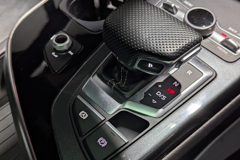 Audi Q7 3.0 TDI V6 Black Edition SUV 5dr Diesel Tiptronic quattro Euro 6 (s/s) (272 ps) - U186