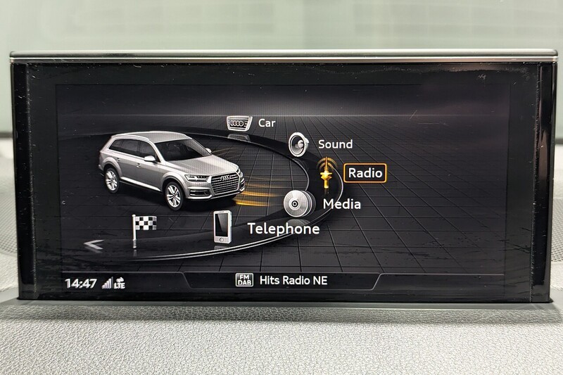 Audi Q7 3.0 TDI V6 Black Edition SUV 5dr Diesel Tiptronic quattro Euro 6 (s/s) (272 ps) - U186