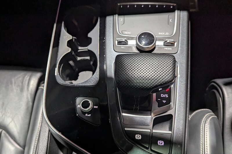 Audi Q7 3.0 TDI V6 Black Edition SUV 5dr Diesel Tiptronic quattro Euro 6 (s/s) (272 ps) - U186