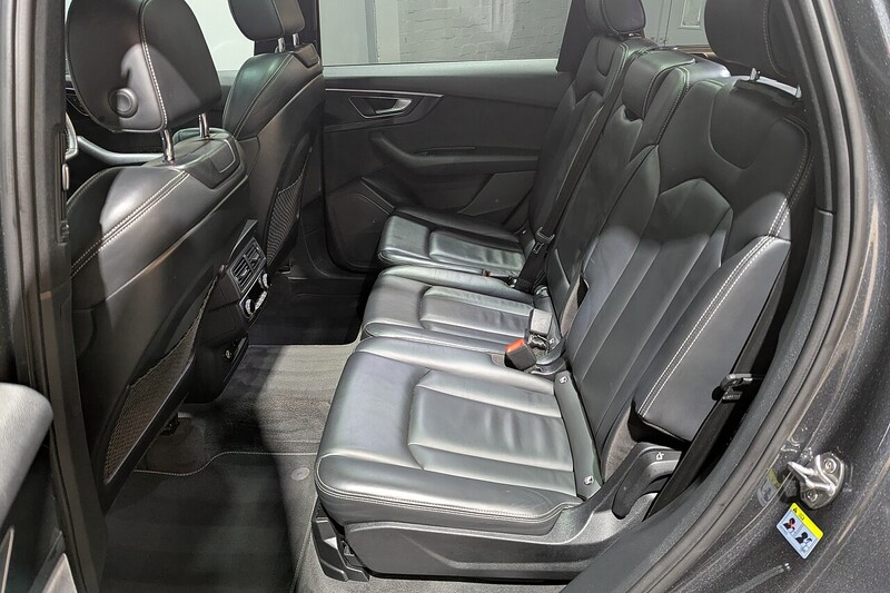 Audi Q7 3.0 TDI V6 Black Edition SUV 5dr Diesel Tiptronic quattro Euro 6 (s/s) (272 ps) - U186