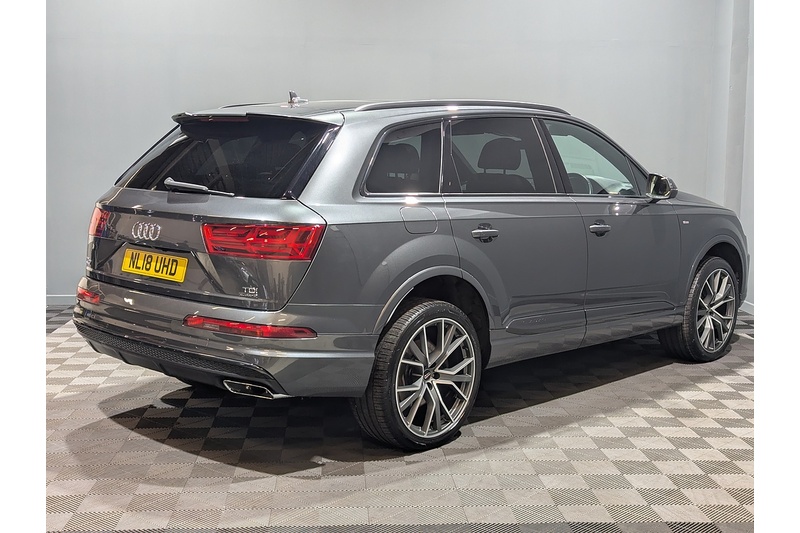 Audi Q7 3.0 TDI V6 Black Edition SUV 5dr Diesel Tiptronic quattro Euro 6 (s/s) (272 ps) - U186