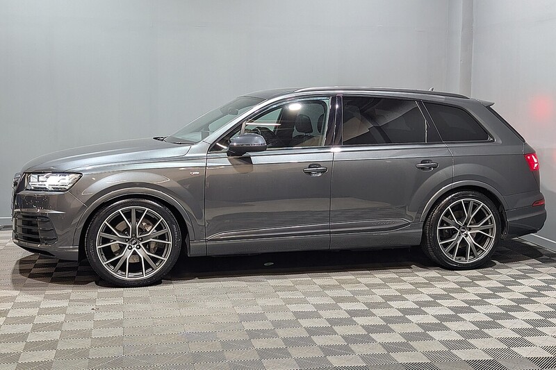 Audi Q7 3.0 TDI V6 Black Edition SUV 5dr Diesel Tiptronic quattro Euro 6 (s/s) (272 ps) - U186