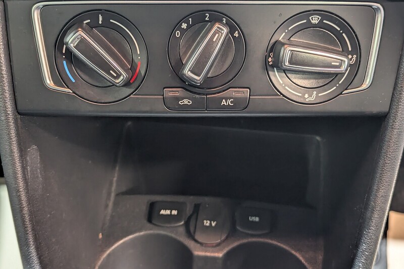 Volkswagen Polo 1.0 BlueMotion Tech Match Edition Hatchback 5dr Petrol Manual Euro 6 (s/s) (60 ps) - U190