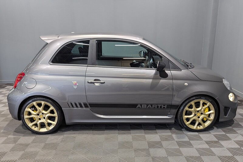 Abarth 595 1.4 T-Jet Competizione 70th Hatchback 3dr Petrol Manual Euro 6 (180 bhp) - U192