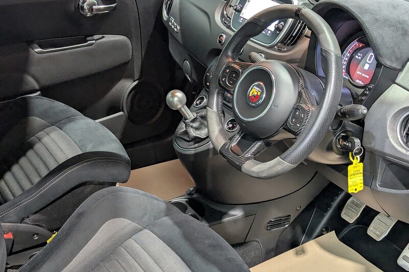 Abarth 595 1.4 T-Jet Competizione 70th Hatchback 3dr Petrol Manual Euro 6 (180 bhp) - U192