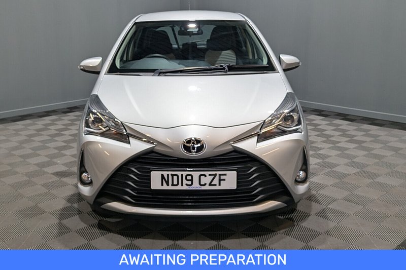 Toyota Yaris 1.5 VVT-i Icon Hatchback 5dr Petrol Manual Euro 6 (111 ps) - U194