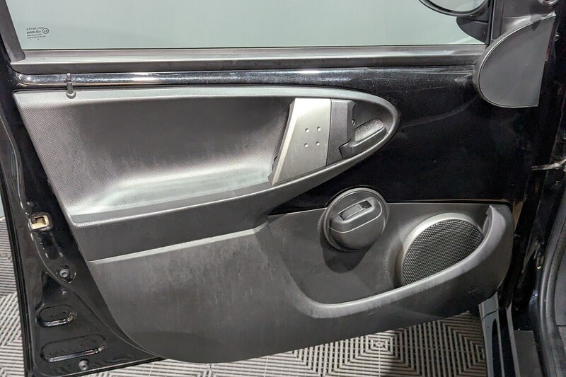 Toyota AYGO 1.0 VVT-i Move with Style Hatchback 5dr Petrol Manual Euro 5 (68 ps) - U196