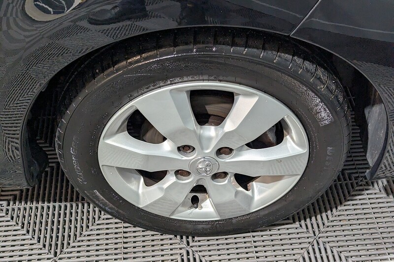 Toyota AYGO 1.0 VVT-i Move with Style Hatchback 5dr Petrol Manual Euro 5 (68 ps) - U196