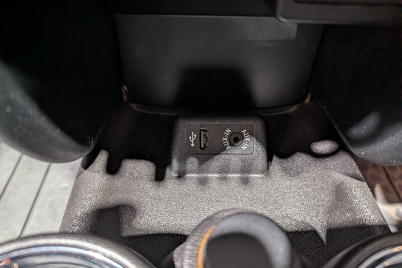 MINI Roadster 1.6 Cooper S Convertible 2dr Petrol Manual Euro 5 (s/s) (184 ps) - U198