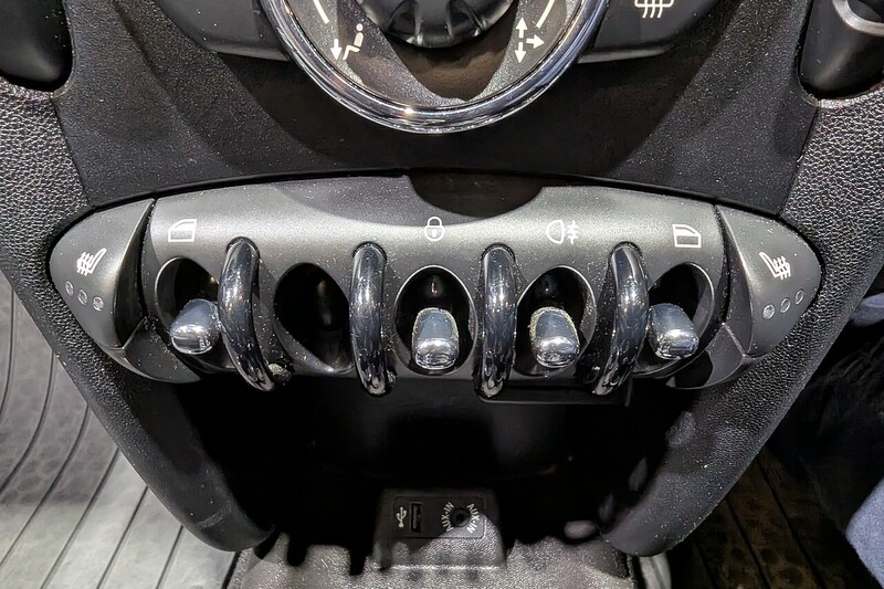 MINI Roadster 1.6 Cooper S Convertible 2dr Petrol Manual Euro 5 (s/s) (184 ps) - U198