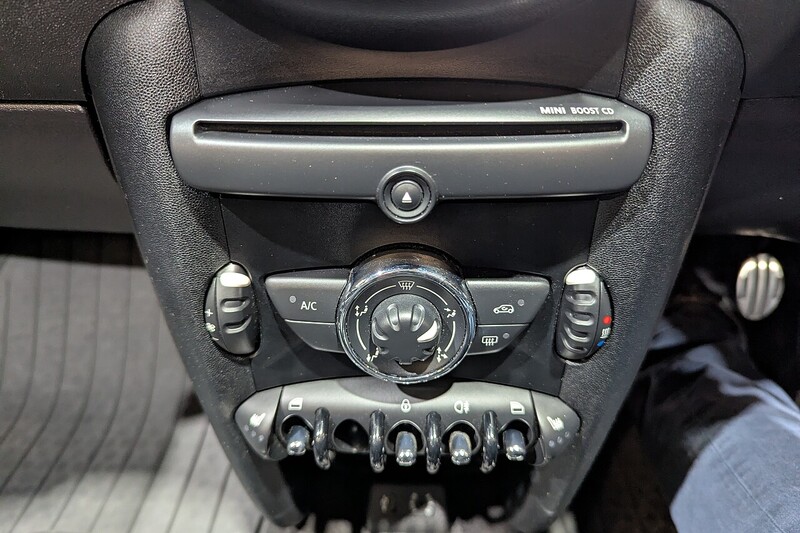 MINI Roadster 1.6 Cooper S Convertible 2dr Petrol Manual Euro 5 (s/s) (184 ps) - U198