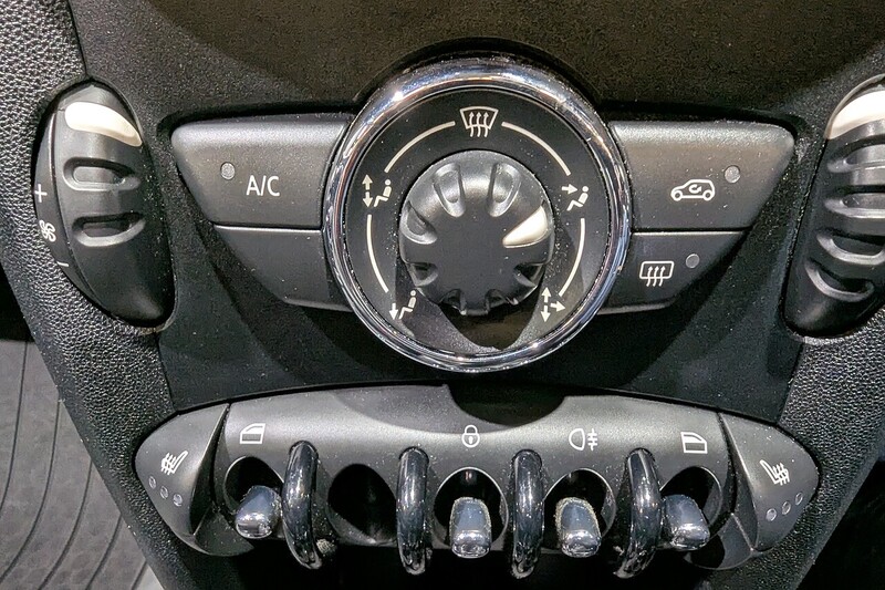 MINI Roadster 1.6 Cooper S Convertible 2dr Petrol Manual Euro 5 (s/s) (184 ps) - U198