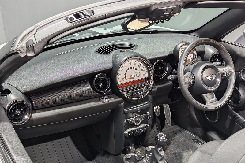 MINI Roadster 1.6 Cooper S Convertible 2dr Petrol Manual Euro 5 (s/s) (184 ps) - U198