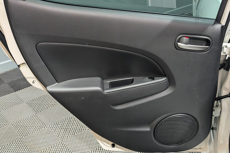 Mazda Mazda2 1.3 Venture Hatchback 5dr Petrol Manual Euro 5 (84 ps) - U199