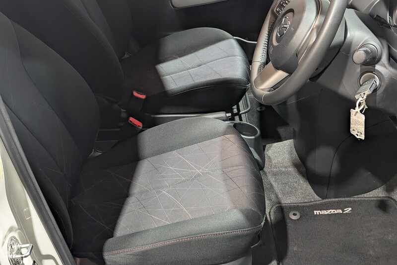 Mazda Mazda2 1.3 Venture Hatchback 5dr Petrol Manual Euro 5 (84 ps) - U199