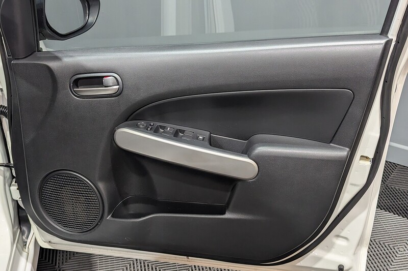 Mazda Mazda2 1.3 Venture Hatchback 5dr Petrol Manual Euro 5 (84 ps) - U199