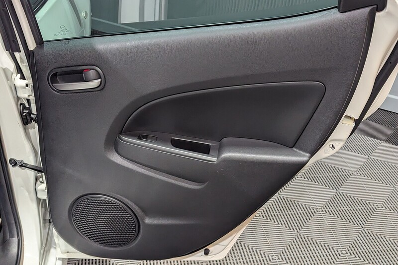 Mazda Mazda2 1.3 Venture Hatchback 5dr Petrol Manual Euro 5 (84 ps) - U199