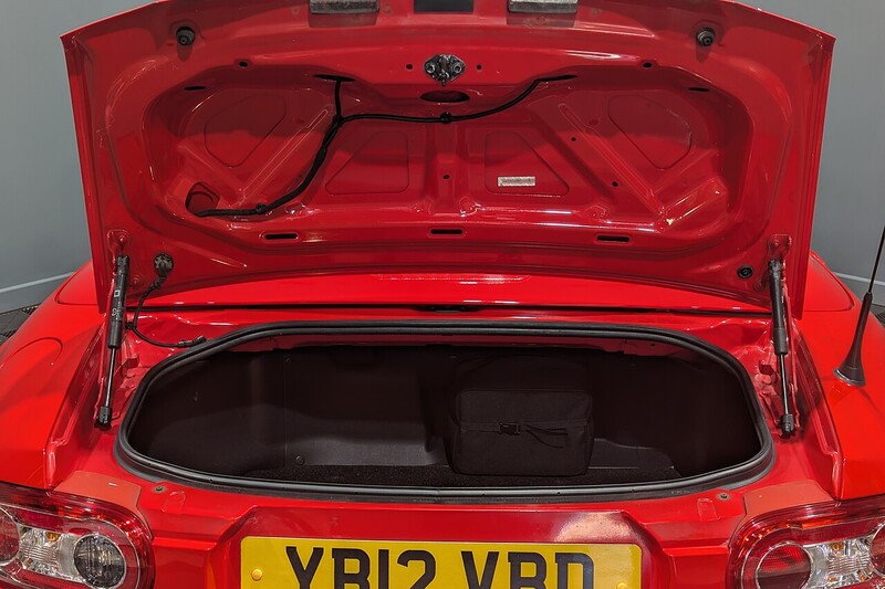 Mazda MX-5 2.0i Sport Tech Roadster 2dr Petrol Manual Euro 5 (160 ps) - U200