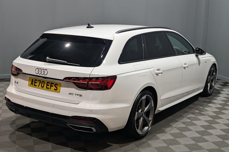 Audi A4 Avant 2.0 TFSI 40 Black Edition Estate 5dr Petrol S Tronic Euro 6 (s/s) (204 ps) - U202