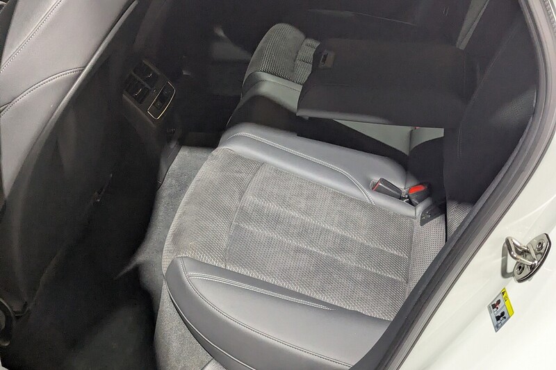 Audi A4 Avant 2.0 TFSI 40 Black Edition Estate 5dr Petrol S Tronic Euro 6 (s/s) (204 ps) - U202