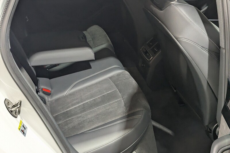 Audi A4 Avant 2.0 TFSI 40 Black Edition Estate 5dr Petrol S Tronic Euro 6 (s/s) (204 ps) - U202