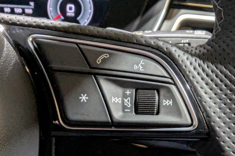 Audi A4 Avant 2.0 TFSI 40 Black Edition Estate 5dr Petrol S Tronic Euro 6 (s/s) (204 ps) - U202