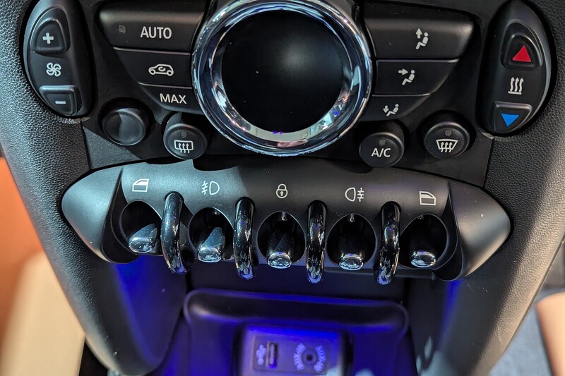 MINI Clubman 1.6 Cooper Estate 5dr Petrol Manual Euro 6 (s/s) (122 ps) - U205