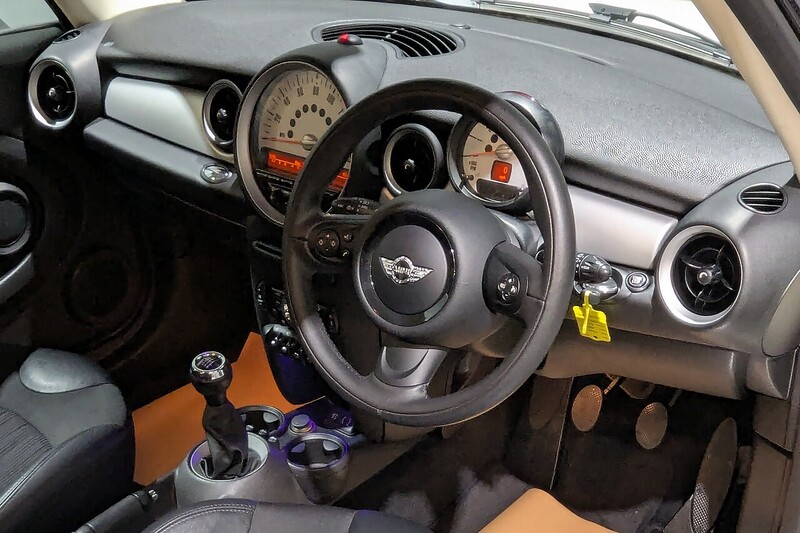 MINI Clubman 1.6 Cooper Estate 5dr Petrol Manual Euro 6 (s/s) (122 ps) - U205