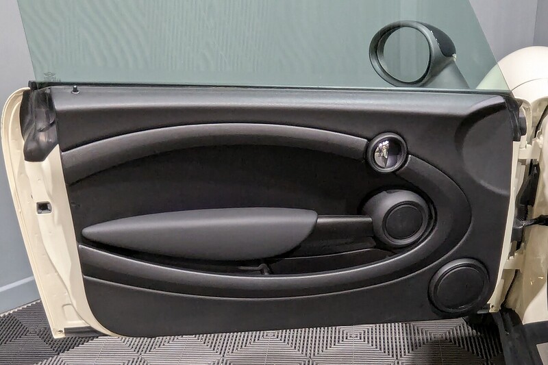 MINI Clubman 1.6 Cooper Estate 5dr Petrol Manual Euro 6 (s/s) (122 ps) - U205