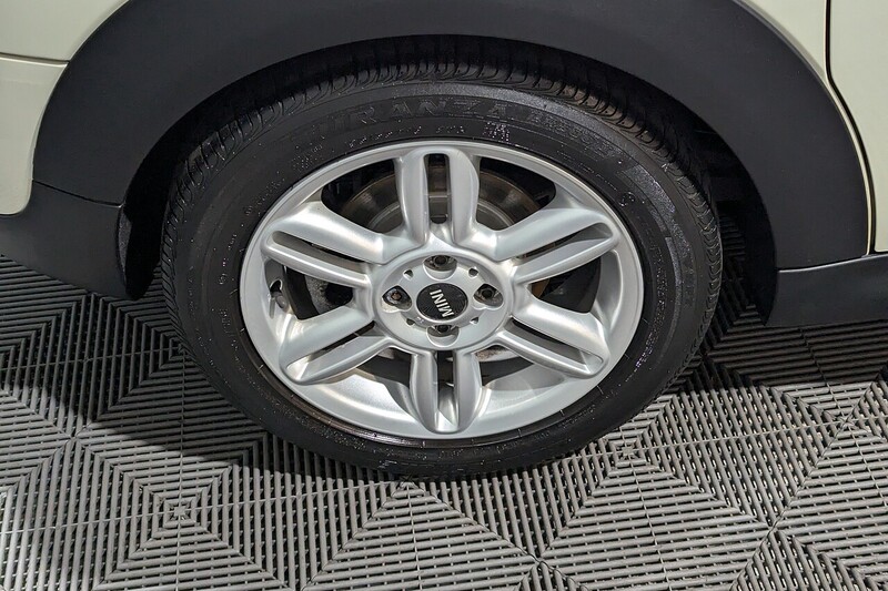 MINI Clubman 1.6 Cooper Estate 5dr Petrol Manual Euro 6 (s/s) (122 ps) - U205