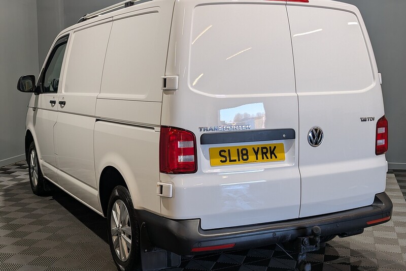 Volkswagen Transporter 2.0 TDI T28 BlueMotion Tech Startline Panel Van 5dr Diesel Manual FWD SWB Euro 6 (s/s) (102 ps) - U206