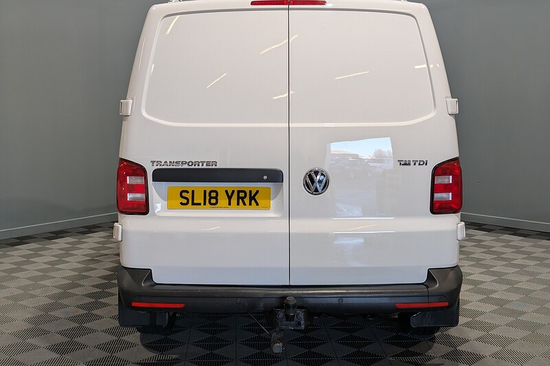 Volkswagen Transporter 2.0 TDI T28 BlueMotion Tech Startline Panel Van 5dr Diesel Manual FWD SWB Euro 6 (s/s) (102 ps) - U206