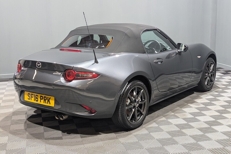 Mazda MX-5 2.0 SKYACTIV-G SE-L Convertible 2dr Petrol Manual Euro 6 (160 ps) - U212