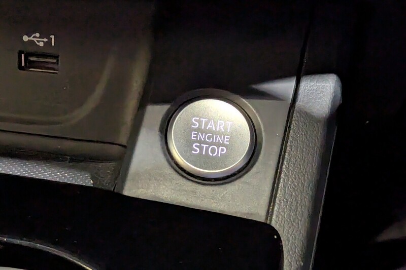 Audi A4 Avant 2.0 TDI 35 Black Edition Estate 5dr Diesel S Tronic Euro 6 (s/s) (163 ps) - U214