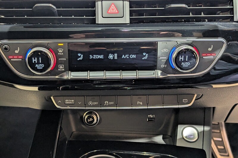 Audi A4 Avant 2.0 TDI 35 Black Edition Estate 5dr Diesel S Tronic Euro 6 (s/s) (163 ps) - U214