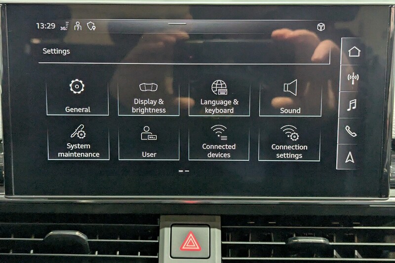 Audi A4 Avant 2.0 TDI 35 Black Edition Estate 5dr Diesel S Tronic Euro 6 (s/s) (163 ps) - U214