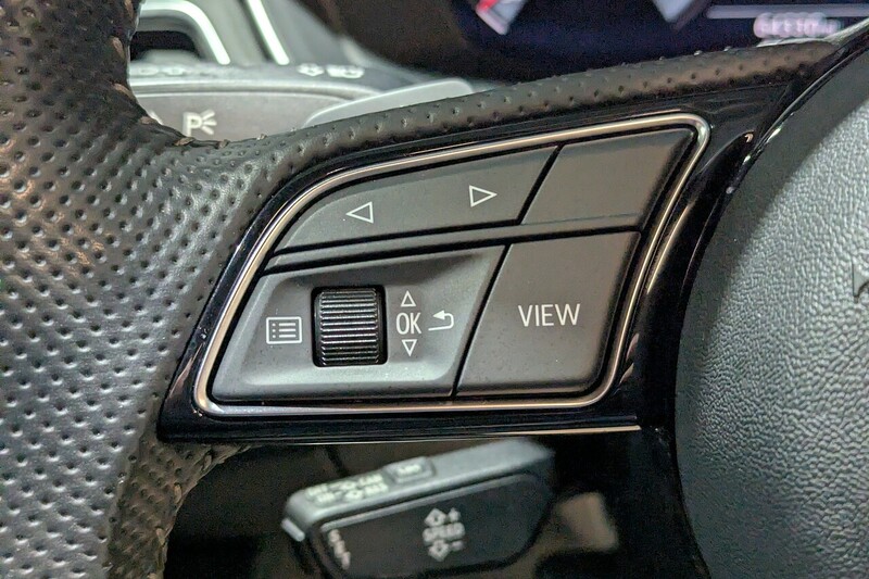 Audi A4 Avant 2.0 TDI 35 Black Edition Estate 5dr Diesel S Tronic Euro 6 (s/s) (163 ps) - U214