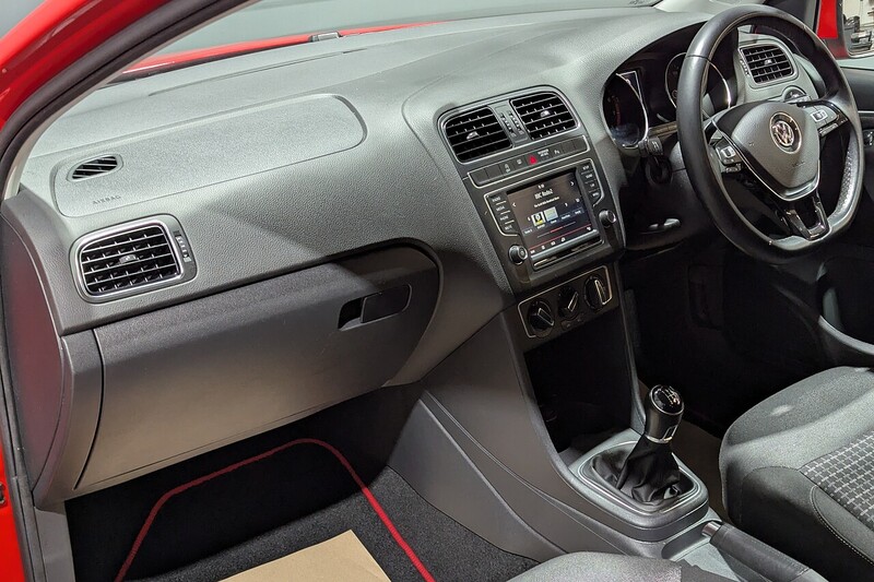 Volkswagen Polo 1.0 BlueMotion Tech Match Hatchback 3dr Petrol Manual Euro 6 (s/s) (60 ps) - U220